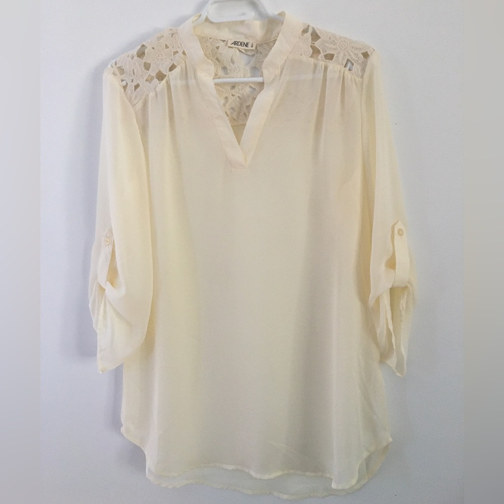 2/$15 5/$20 Ivory Blouse Adjustable Sleeves